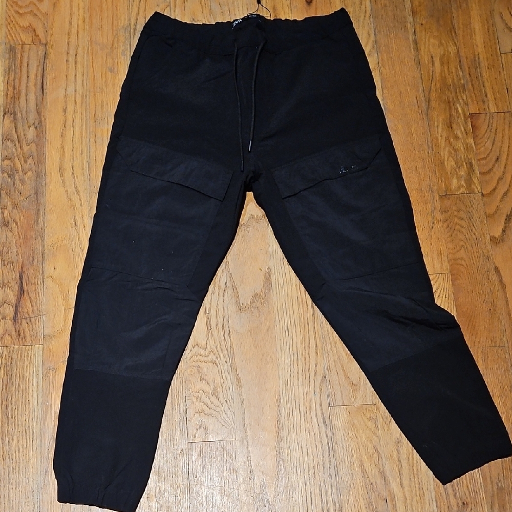 Zara Men's Dark Cargo Pants New But No Tag On It
